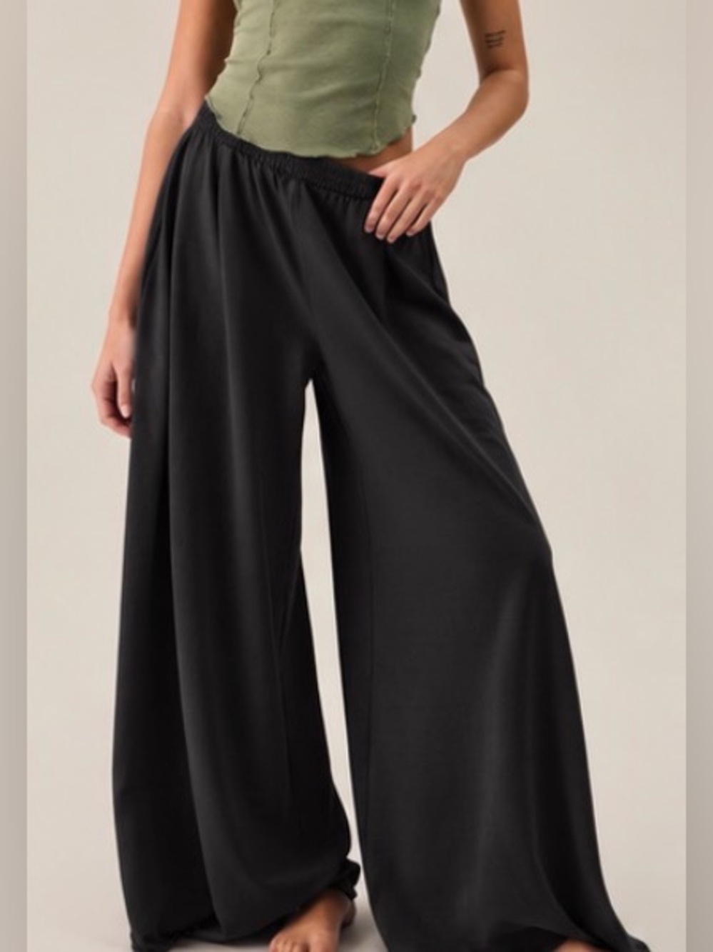Urban Outfitters Black Extreme Wide Leg Palazzo Pants Elastic Waist